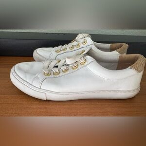 Lilly Pulitzer Womens Lux Hallie Sneaker Classic White Leather Sneakers size 7.5